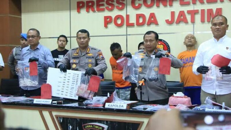 press conference, perampokan di rumah dinas Wali Kota Blitar (sumber humas polda jatim)