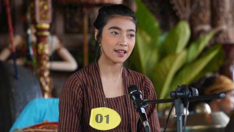 salah satu pesera kontes sinden