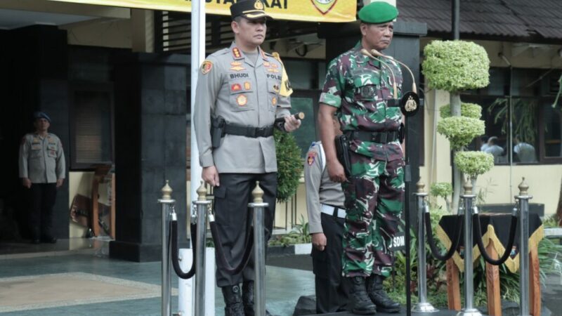 Kpolresta bersama dandim 0833