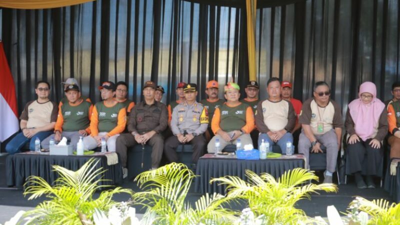 bupati jember saat hadiri HPSN