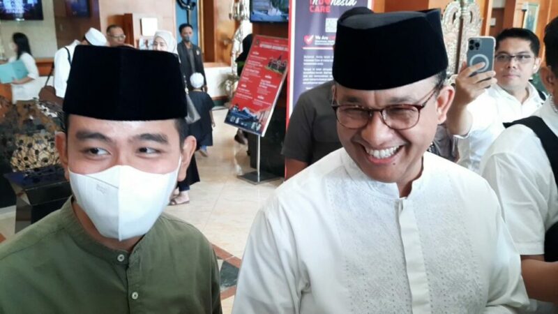 Anies dan Gibran saat bertemu di sebuah acara di solo