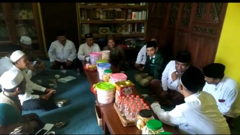 DPW NAAT (NAQOBAH ANSAB AULIYA TIS'AH) Malang Raya Jalin Silaturahmi
