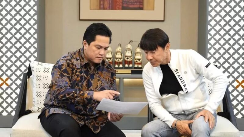Erick dan pelatih timnas indonesia