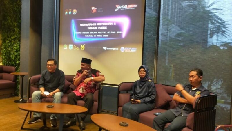 Ketua PDIP dan Golkar Kota Malang saat diskusi publik di mercure