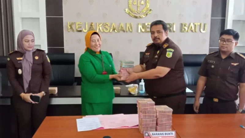 uang-korupsi-1531612154