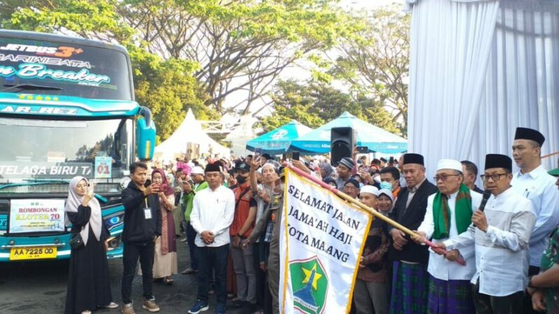 walikota malang saat lepas jamaah