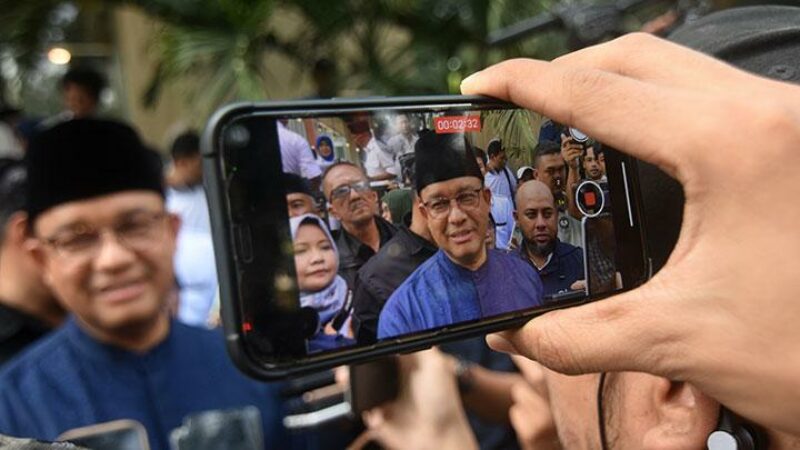 Bacapres dari koalisi Perubahan untuk Persatuan Anies Baswedan bersilaturahmi ke kediaman Ki Dalang Tengkleng di Desa Ketitang, Kecamatan Nogosari, Kabupaten Boyolali (ad)