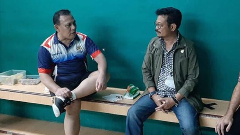 pertemuam firli dan syl saat bulu tangkis
